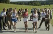 Gustaf Jansson (Jan Pernica) a Emil Zátopek (Václav Neužil) na pověstném maratonu v Helsinkách