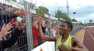 Gebrselassie si konec rozmyslel, bude běhat dál