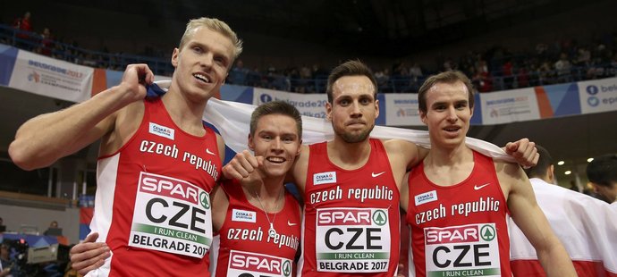 Česká štafeta čtvrtkařů se raduje z bronzových medailí na HME v Bělehradu