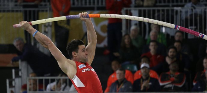 Český tyčkař Jan Kudlička na halovém MS v Portlandu