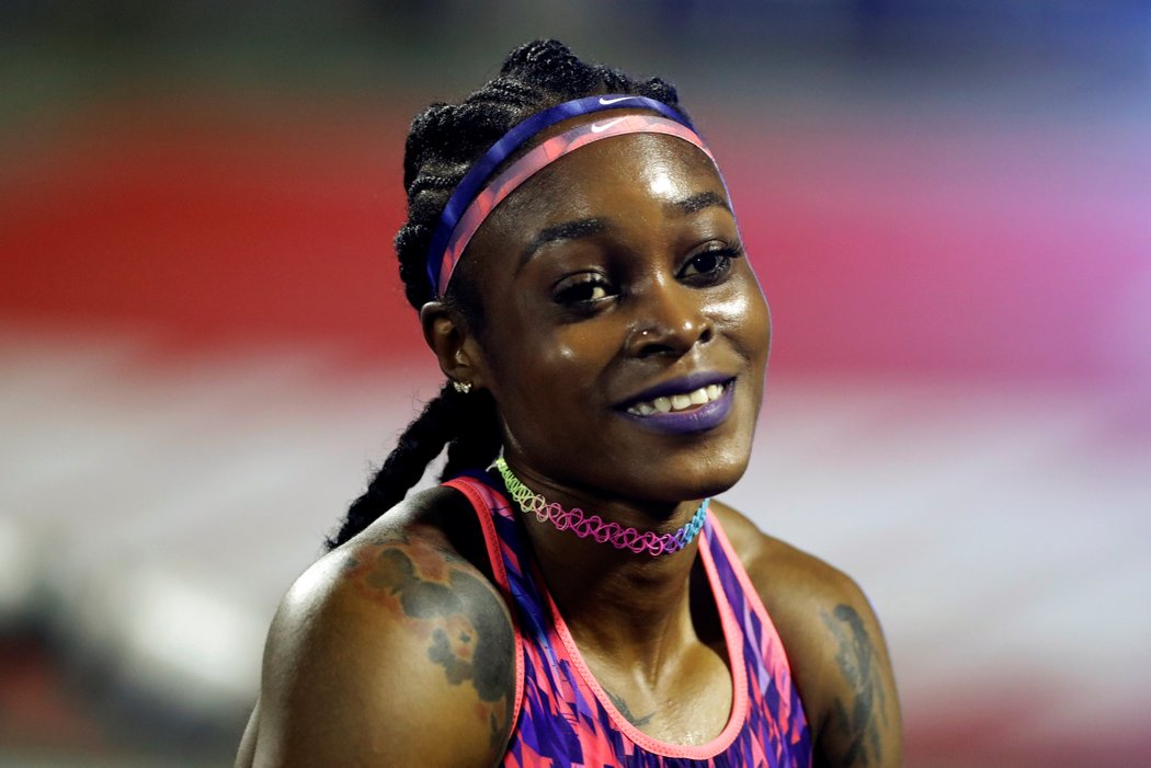 Dvojnásobná olympijská vítězka Elaine Thompsonová vyhrála 100 m na jamajském šampionátu v letošním rekordu