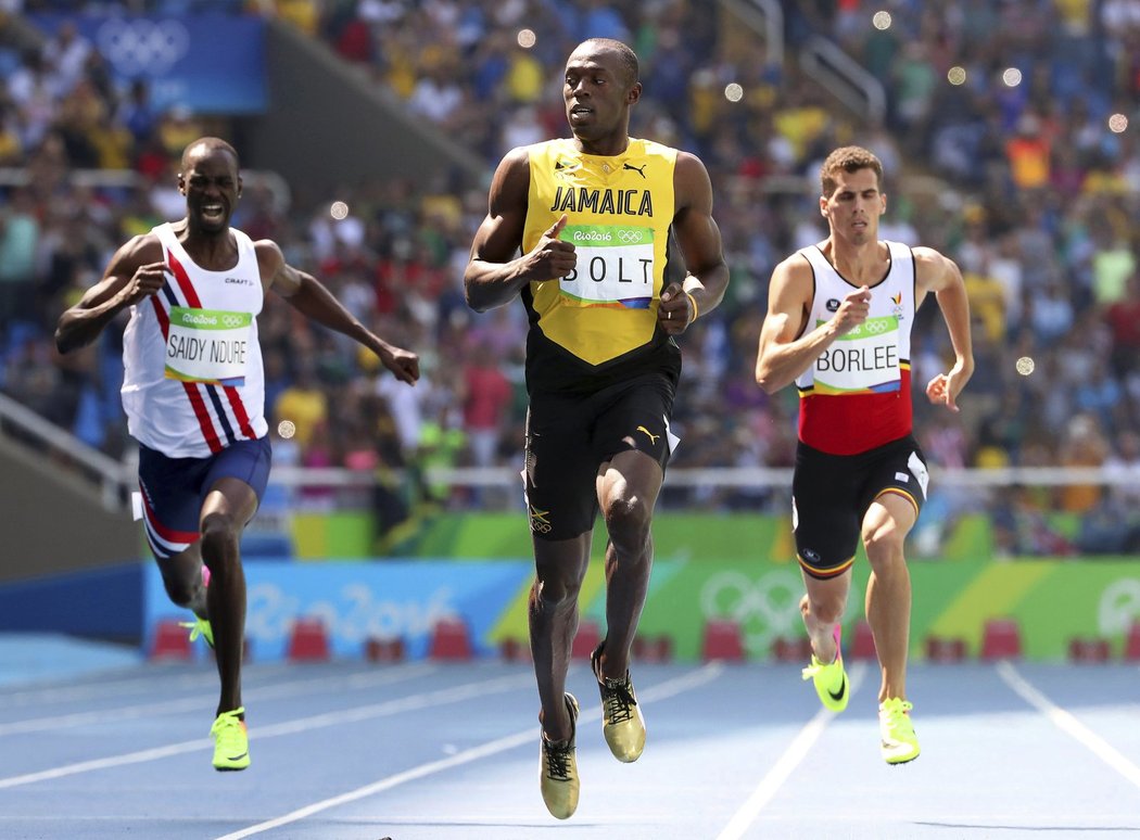 Usain Bolt s přehledem vyhrál svůj rozběh na trati 200 metrů