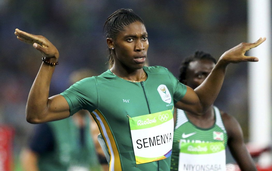 Caster Semenyaová, kontroverzní olympijská šampionka na ženské osmistovce