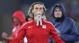 Prostě jsem řvala, zářila Špotáková. Bronz jí přičaroval i talisman od syna