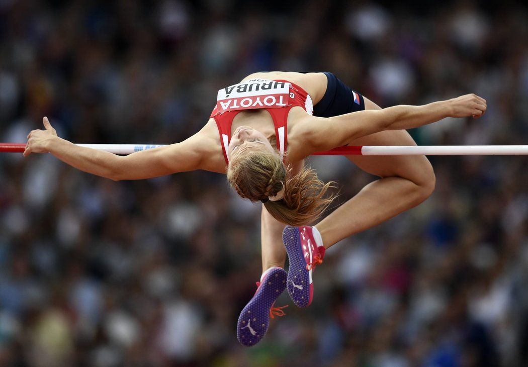 Michaela Hrubá se přes 195 centimetrů nepřenesla