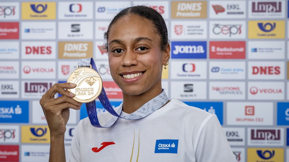 Česká čtvrtkařka Lurdes Gloria Manuel vyhrála MSJ v Peru