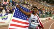 Americký sprinter Noah Lyles se raduje z výhry na Diamantové lize v Bruselu ze závodu na 200 metrů