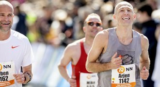 Robben si zaběhl maraton: Nebyla to legrace. Slušný čas, Nedvěda by porazil