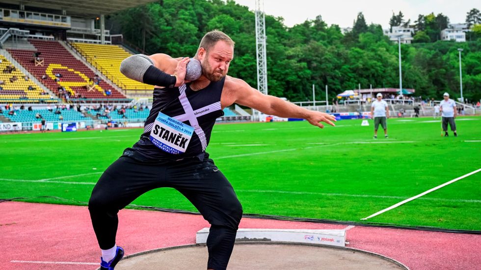 V soutěži koulařů se nedařilo Tomáši Staňkovi
