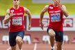 Marek Lukáš (vlevo) a Adam Sebastian Helcelet při sprintu na 60 metrů na začátek sedmiboje