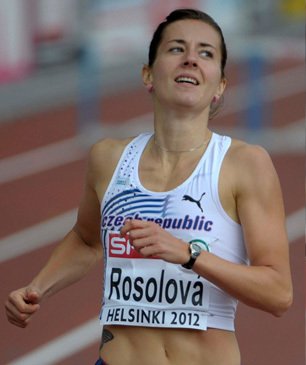 Denisa Rosolová při doběhu 400m překážek na mistrovství Evropy