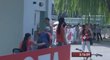 Pozdější světový šampion Matej Tóth mizí na záchod během závodu na 50 km chůze
