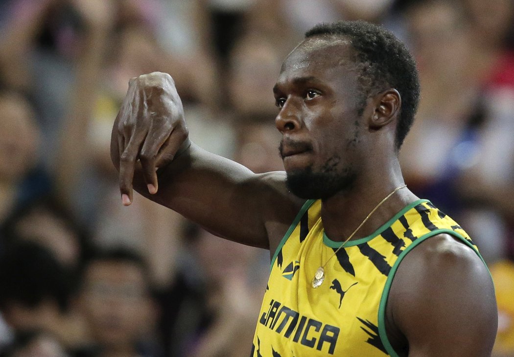 Jamajčan Usain Bolt postoupil do semifinále závodu na sto metrů, nejrychlejší ale nebyl