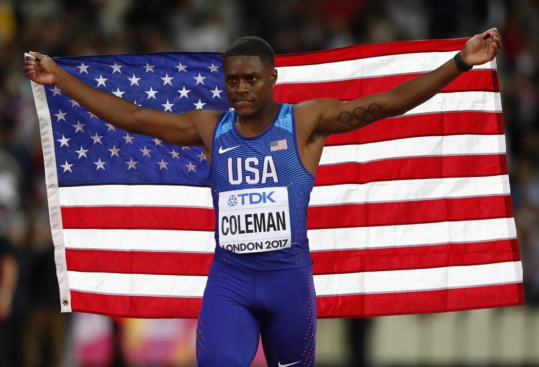 Američan Christian Coleman získal v běhu na 100 metrů stříbrnou medaili