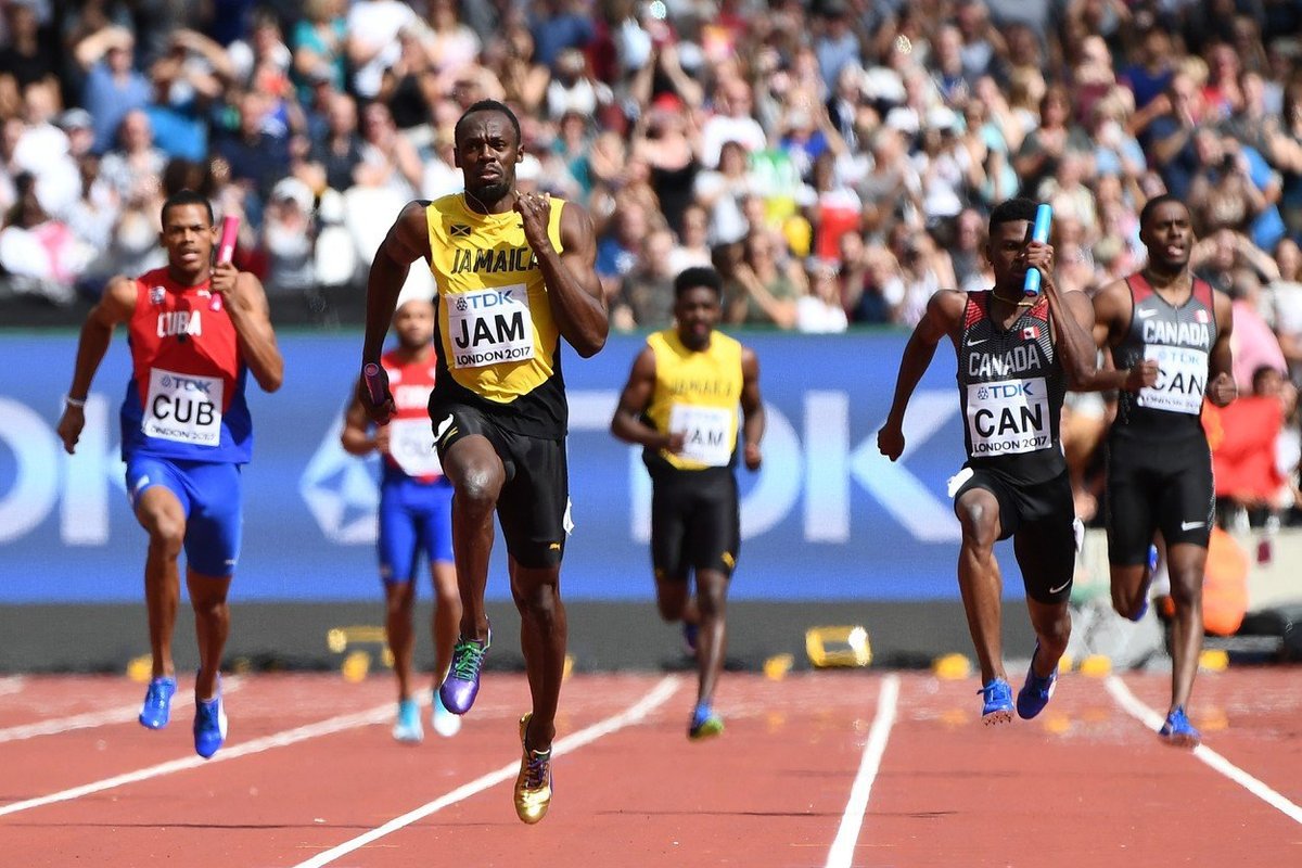 Usain Bolt zvládl s Jamajkou rozběhy a míří k dalšímu zlatu ve štafetě