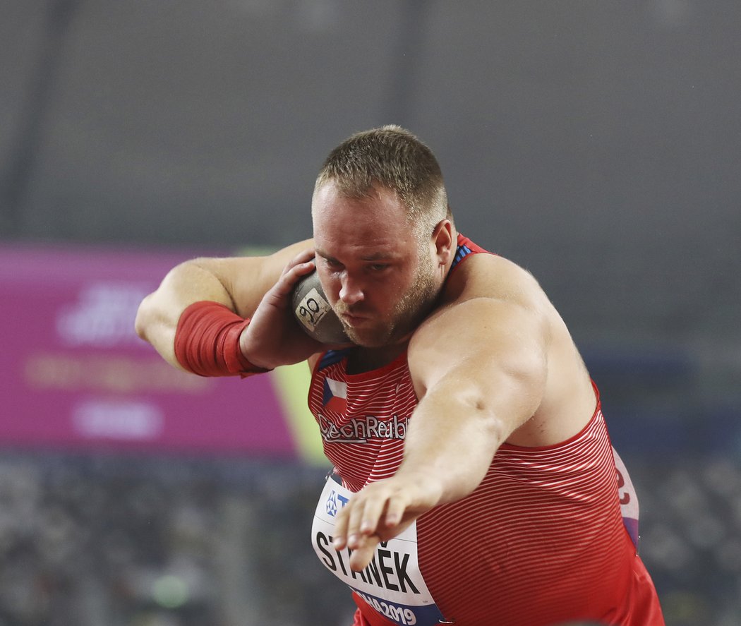 Koulař Tomáš Staněk třetím pokusem překonal limit a je ve finále