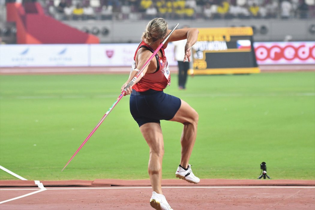 Barbora Špotáková se na MS v Dauhá kvalifikovala až třetím pokusem