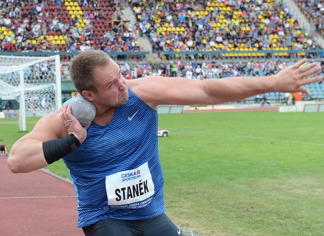 Vrh koulí měl i české zástupce, jedním z nich byl Tomáš Staněk