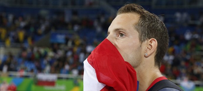 Stříbrný tyčkař Renaud Lavillenie byl zklamaný chováním brazilských fanoušků