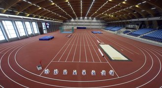 Ostrava má atletickou halu za 337 milionů, pokřtí ji Holuša a Maslák