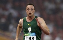 Pistoriova zvrhlá vášeň: Stavěl si zbrojnici! 