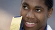 Caster Semenyaová se zlatou medailí z osmistovky