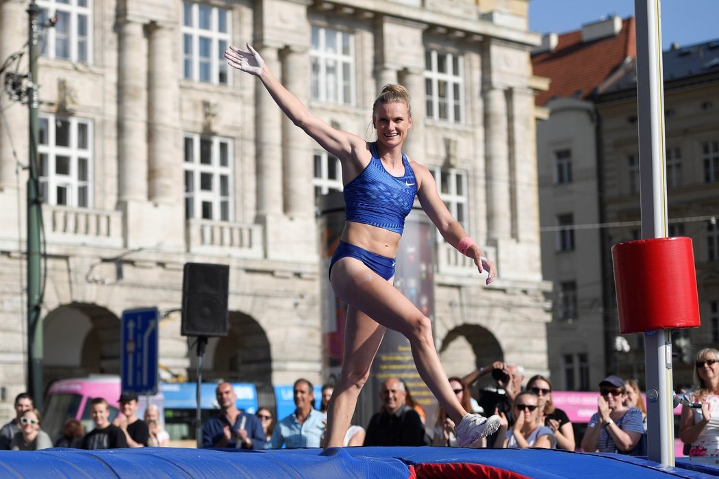 Vítězka Pražské tyčky Američanka Katie Nageotteová
