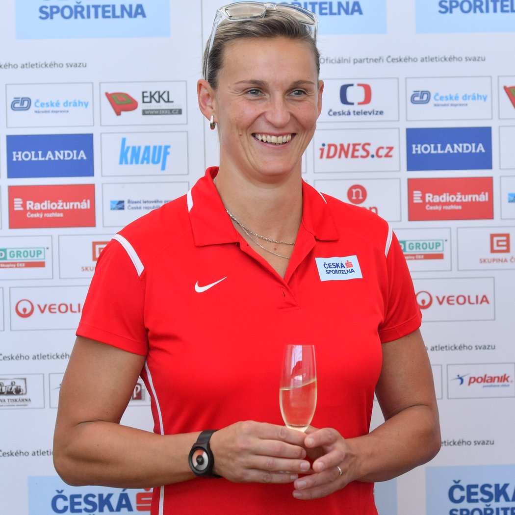 Barbora Špotáková se vrátila zpátky do Čech