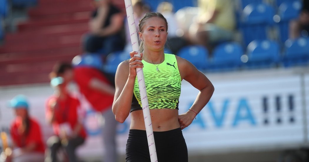 Tyčkařka Amálie Švábíková zlepšila halový národní rekord