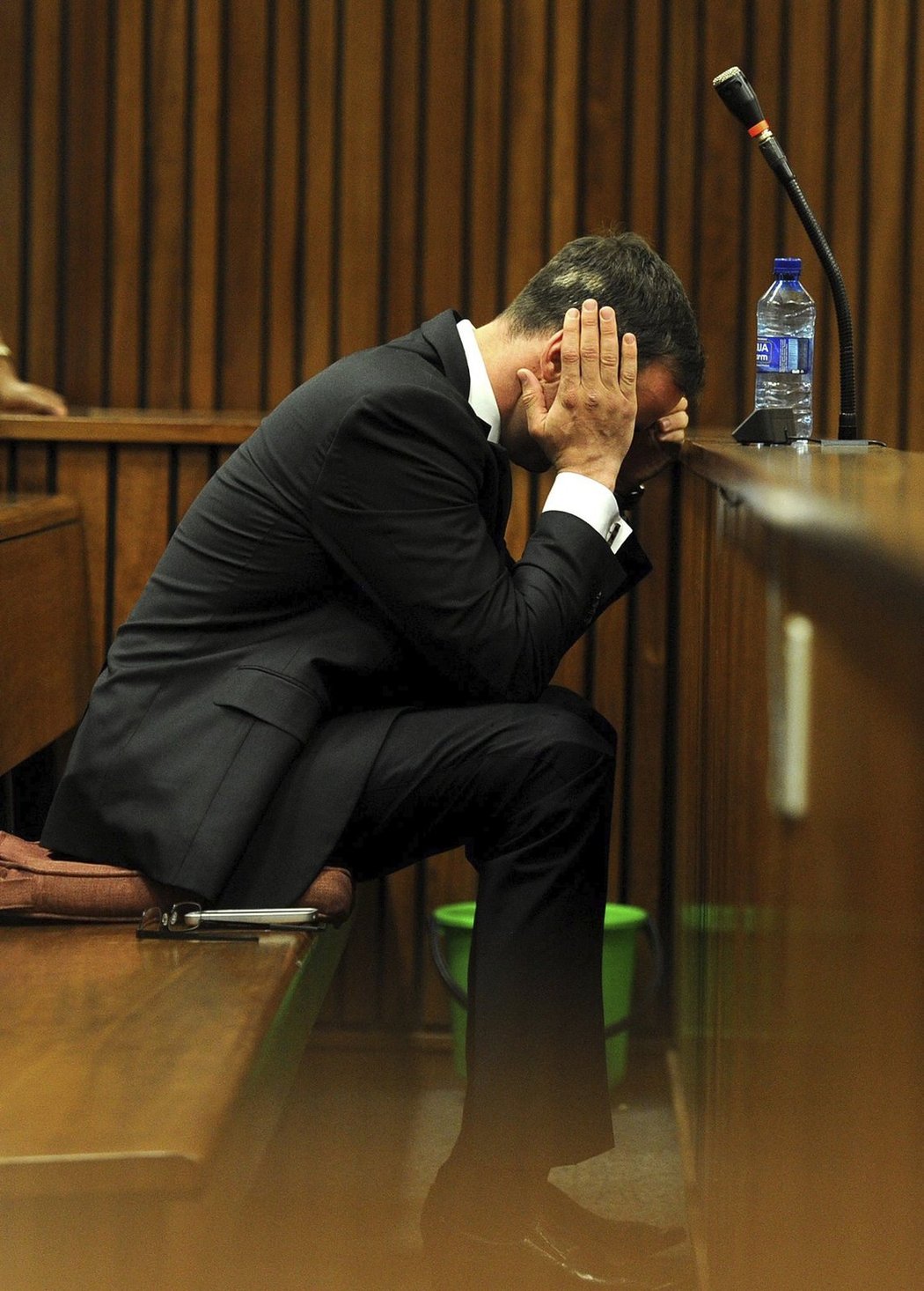 Reakce Oscara Pistoriuse v průběhu soudního líčení