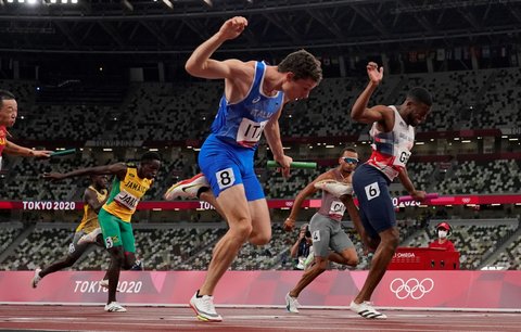 Italští sprinteři vybojovali ve štafetě na 4x100 metrů zlato