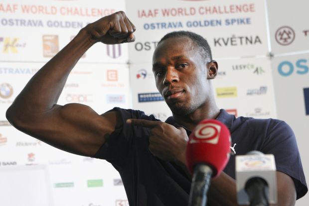Jako Arnold. Usain Bolt se chlubí vypracovanou postavou Jako Arnold. Usain Bolt se chlubí vypracovanou postavou