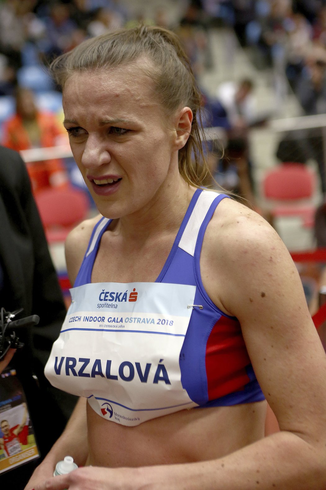 Simona Vrzalová v cíli závodu
