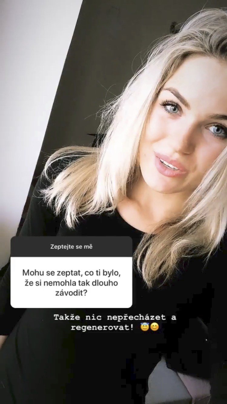 Pěkná atletka odpověděla i na několik otázek fanoušků