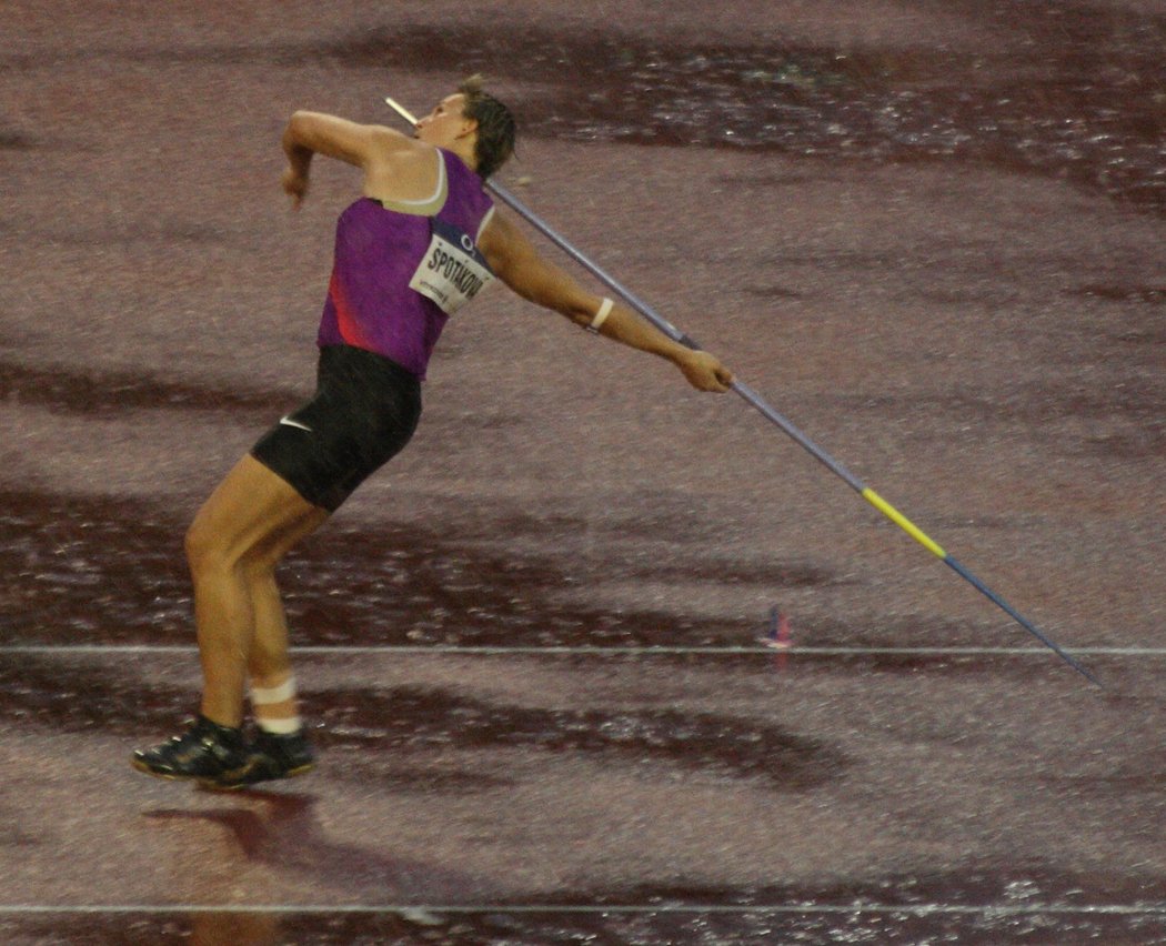 Barbora Špotáková při jednom z pokusů v hodu oštěpem