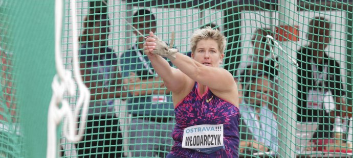 Kladivářka Wlodarczyková zlepšila na Zlaté tretře rekord mítinku