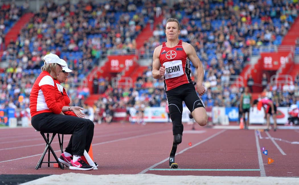 Německý handicapovaný skokan do dálky Markus Rehm na Zlaté tretře 2016