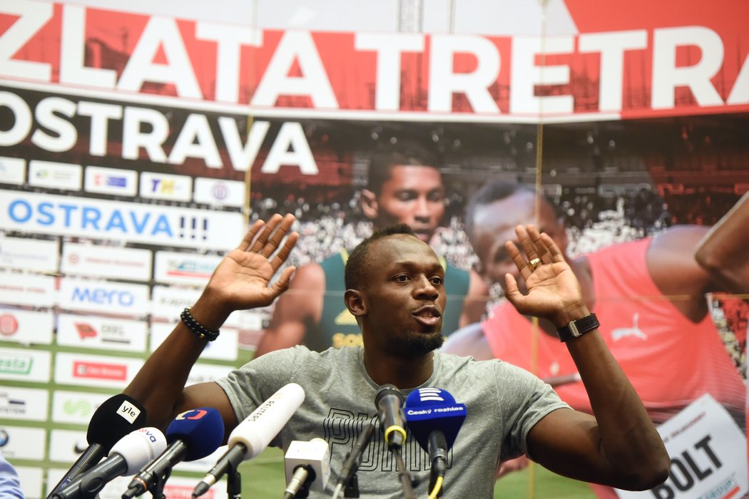 Usain Bolt na tiskové konferenci před Zlatou tretrou