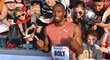 Hvězdný jamajský sprinter Usain Bolt se fotí s fanoušky na Zlaté tretře