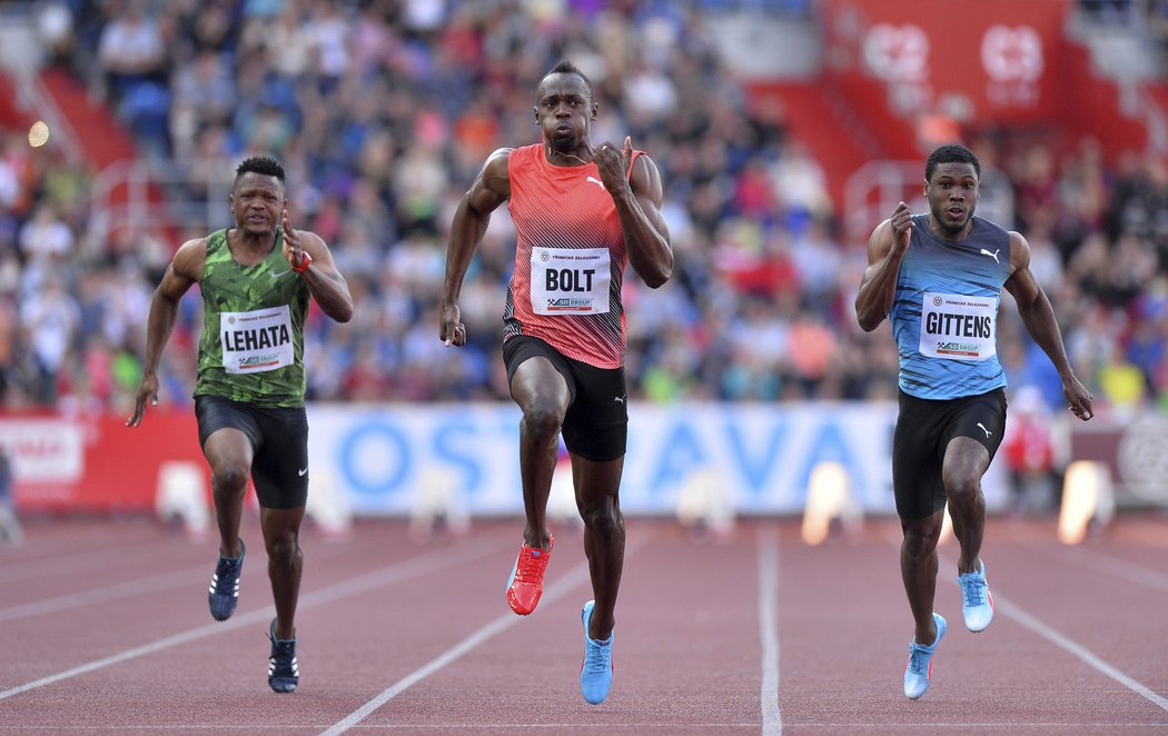 Jamajský sprinter Usain Bolt na trati 100 metrů na Zlaté tretře