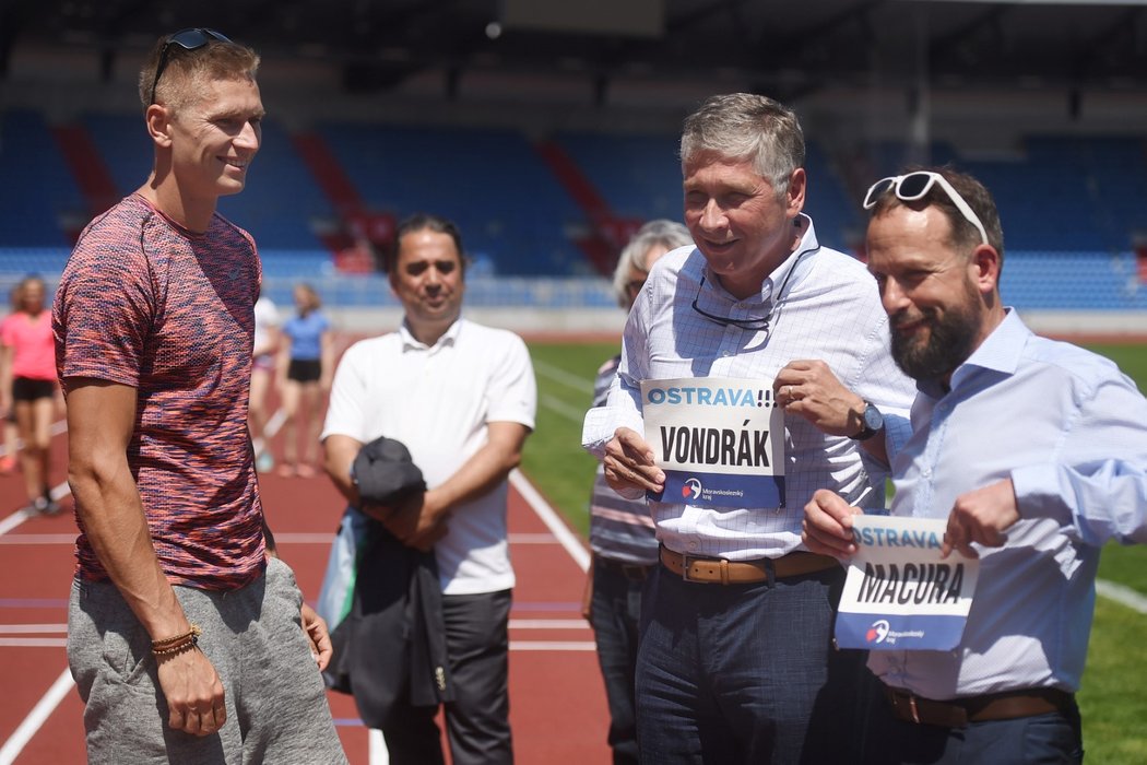 V areálu Městského stadionu Ostrava se konala tisková konference k 57. ročníku atletického mítinku Zlatá tretra Ostrava