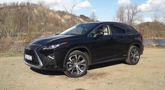 Prvotřídní japonská krása. Lexus RX 450h je takřka perfektní vůz