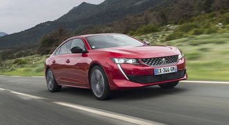 Tradice se neopouští. Peugeot 508 připomíná klasické segmenty