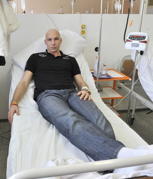 Petr Koukal boj s rakovinou bere jako výzvu. Petr Koukal boj s rakovinou bere jako výzvu.