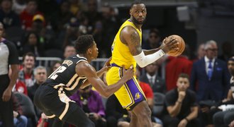 James s Davisem dovedli Lakers k sedmé výhře v NBA za sebou