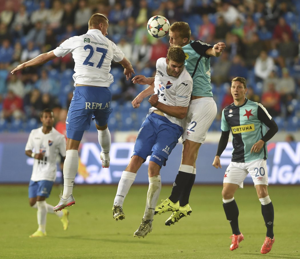 Fotbalisté Baníku Ostrava v ligovém utkání se Slavií