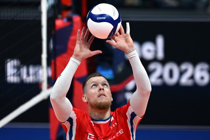 S lehkým pupkem ve čtyřce na světě. Bartůněk o hlášce roku: Říkali, ať si to nechám patentovat S lehkým pupkem ve čtyřce na světě. Bartůněk o hlášce roku: Říkali, ať si to nechám patentovat