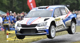 Kopecký i přes defekty posedmé ovládl Barum rallye, Sordo skončil třetí