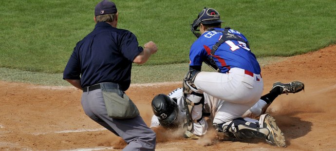 Baseballisté Kotlářky Praha vyhráli základní část extraligy. V posledním duelu základní části vyhráli na hřišti Draků Brno a do play off půjdou z nejvýhodnější pozice.