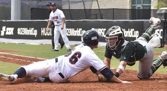 Neskutečná krádež! Český baseballista skokem na plot uloupil homerun